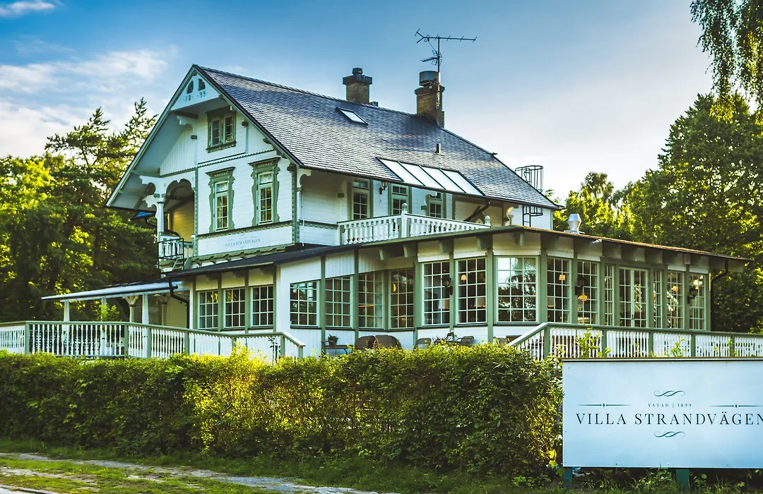 Villa Strandvaegen-1